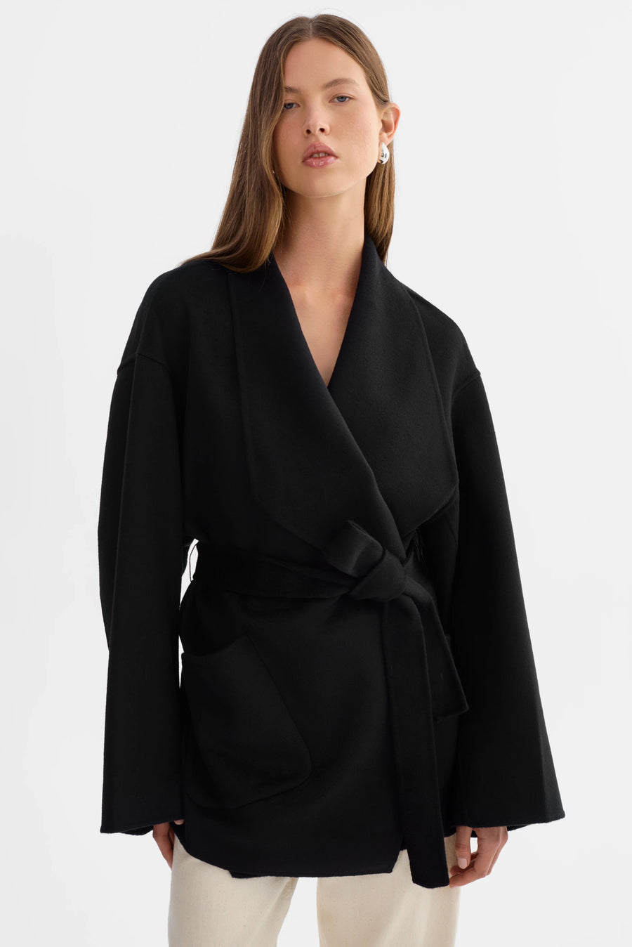 Mekia Black Coat