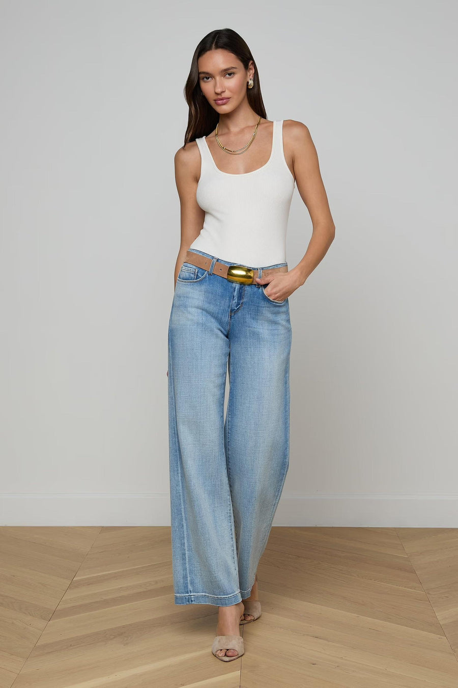Joanne Low-Rise Wide-Leg Jean Dry Ice-L&