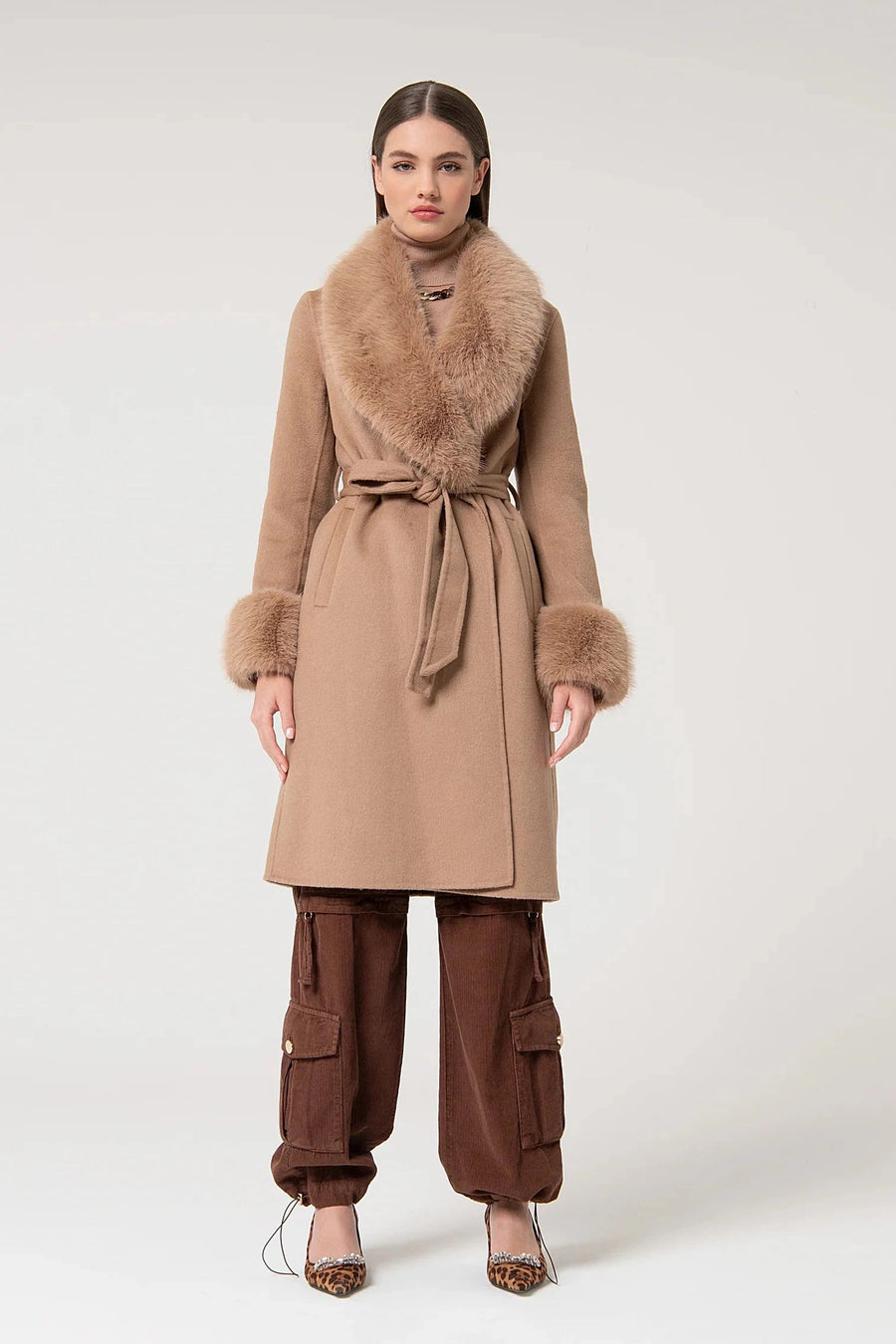 Long Camel Coat With Fake Fur-Fracomina-Tocca Finita