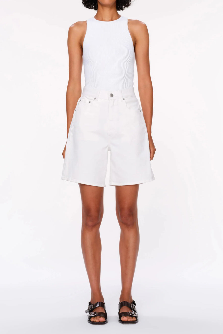 Taylor Short in White-DL1961-Tocca Finita