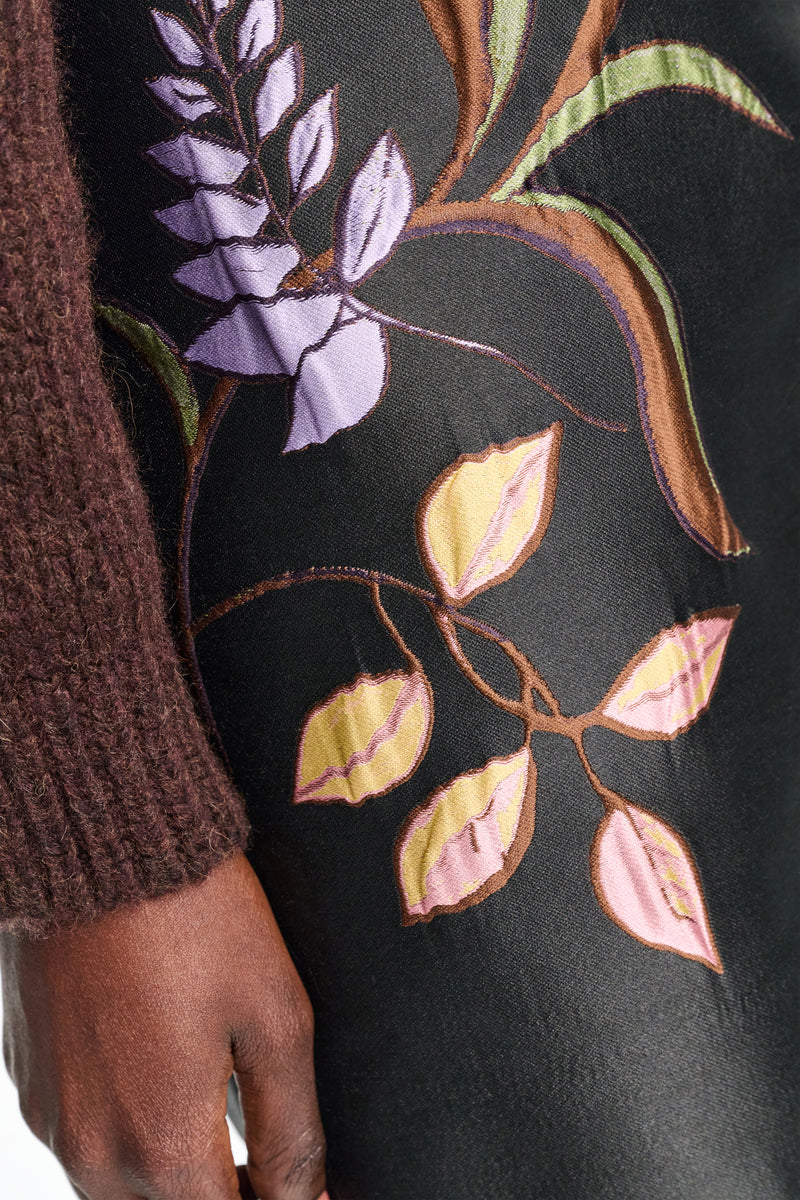Soft Petal Skirt Pure Black