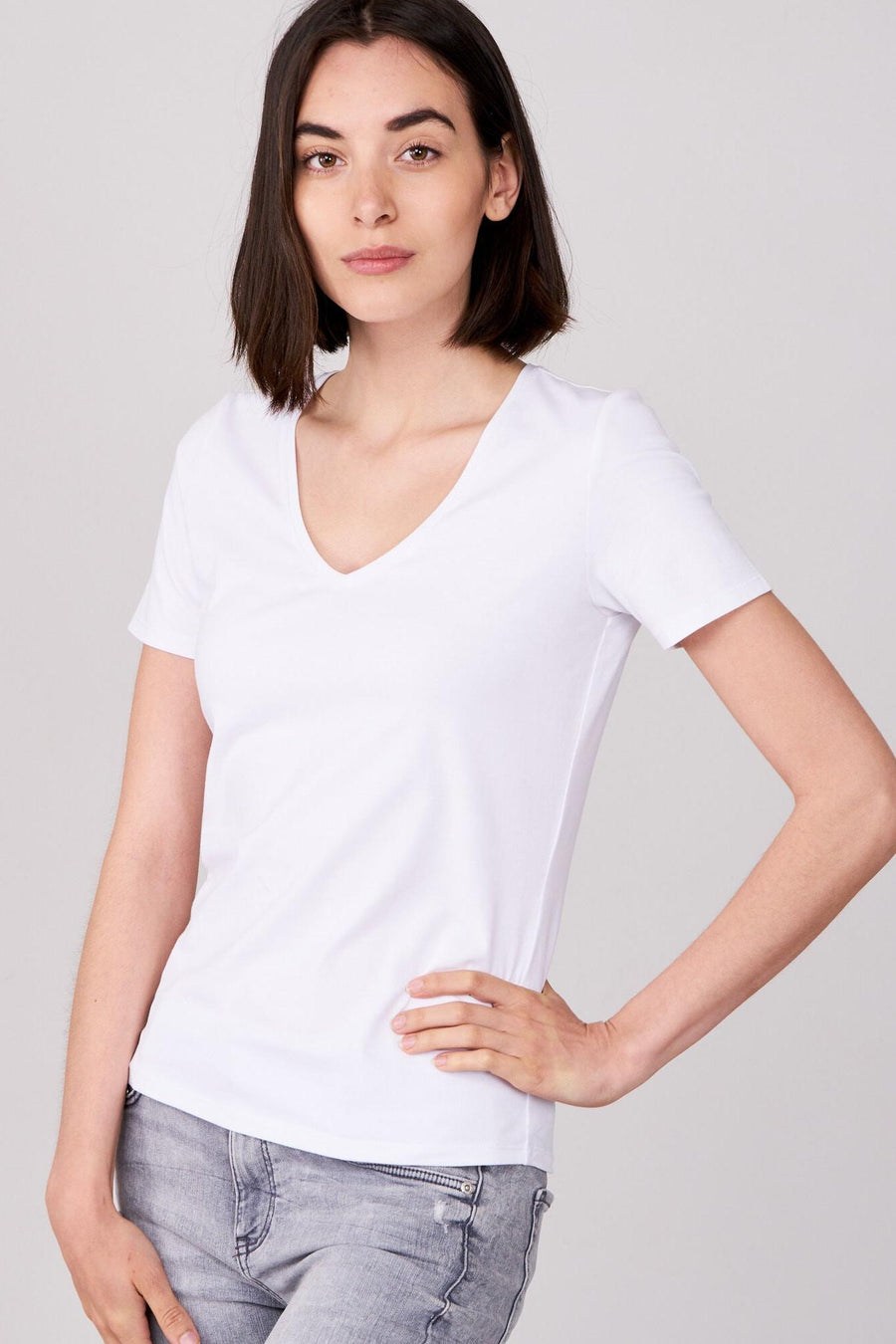 Basic Cotton V-Neck T-Shirt White-Repeat-Tocca Finita