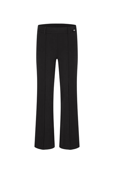 Françoise Pant in Black-Cambio-Tocca Finita