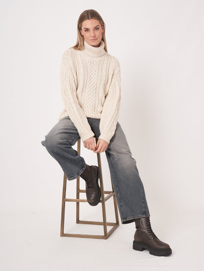 Knitted Pullover in Ivory-Repeat-Tocca Finita