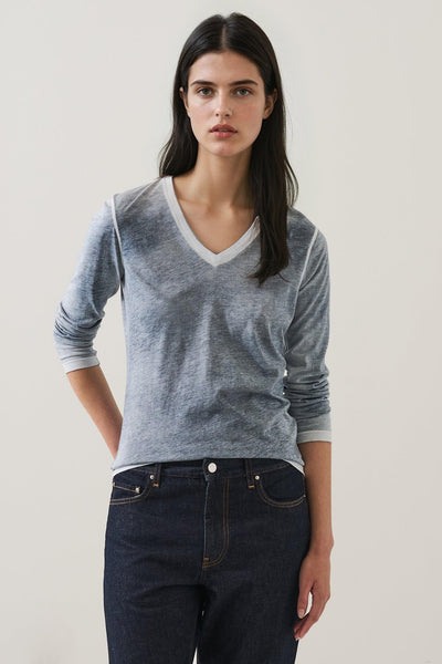 Reverse Spray Lightweight Pima Cotton Long Sleeve V-Neck Ink-Patrick Assaraf-Tocca Finita